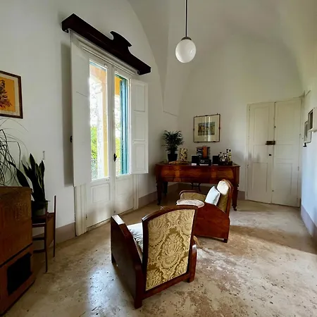 Casina Grassi Kır Evi Cutrofiano