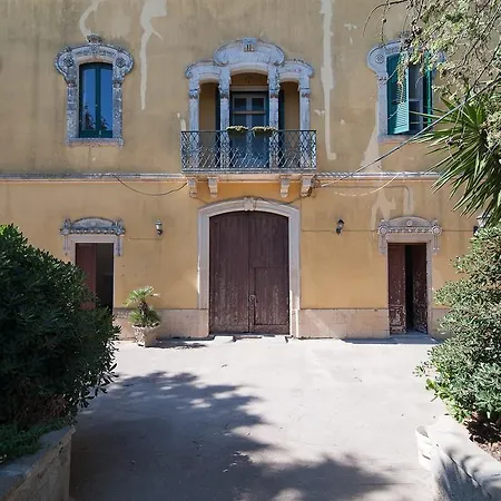 Casina Grassi 쿠트로피아노