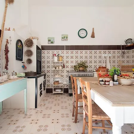 Casina Grassi 컨트리하우스 *